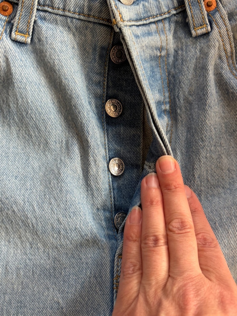 Levis Ribcage Straight - Picture 3 of 13